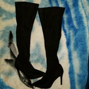 Breckelles Suede Knee HighBoots